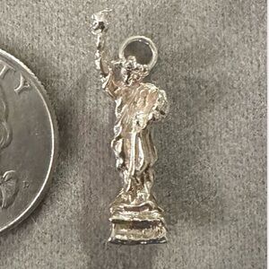 Vintage 925 Sterling Silver Statue of Liberty Charm, Vintage New York Charm